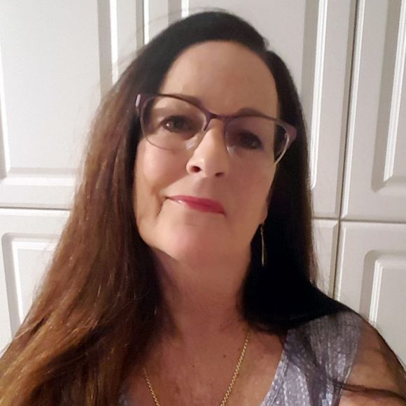 Meet your Posher, Beverly - Picture 1 of 1